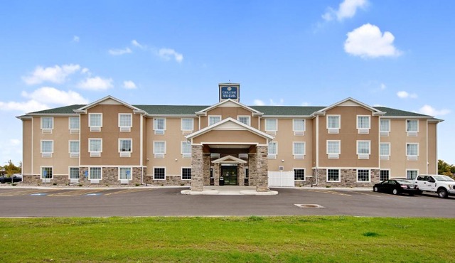 Cobblestone Hotel & Suites - Austin