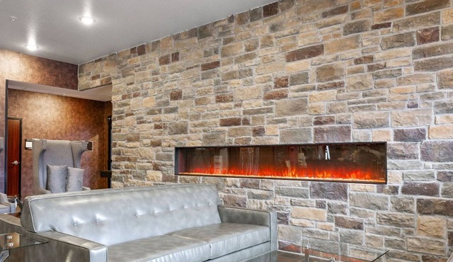 Cobblestone Hotel & Suites - Central Wisconsin Airport