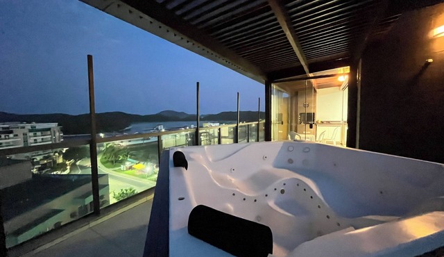 Cobertura Luxo com Jacuzzi