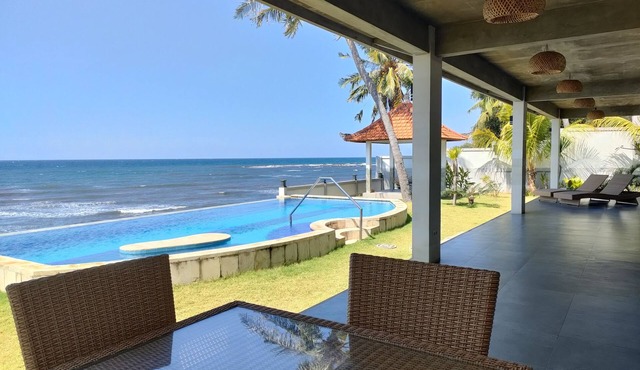 Coco Blu Villa