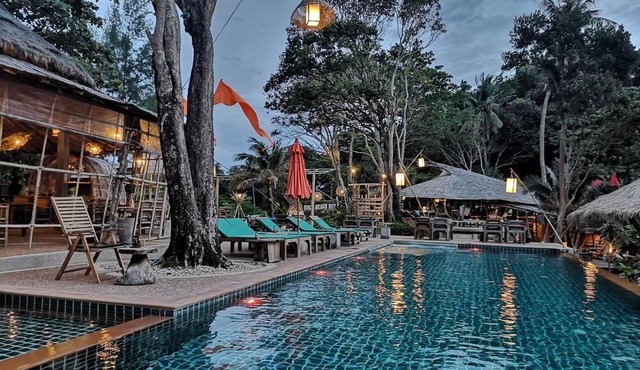 Coco Cape Lanta Resort Deluxe Double