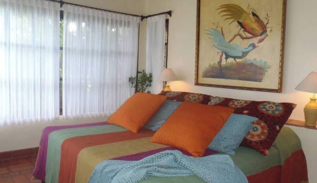 Coco Flotante, Beachfront 4BR Villa w/Pool & best ocean view