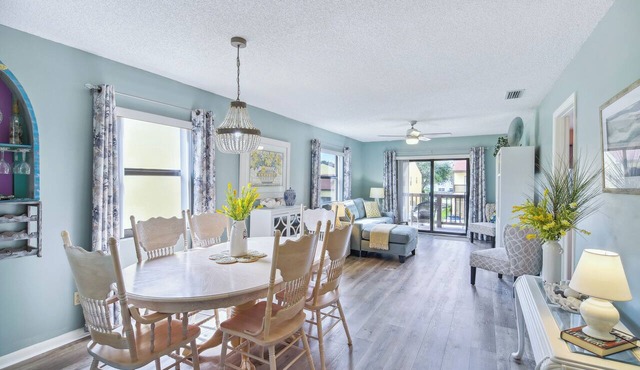 Cocoa Beach Vacation Rental - Walk to Pier!