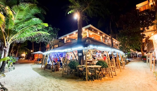 Cocoloco Beach Resort