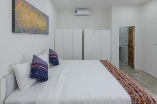 Coconut Breeze Villa #2