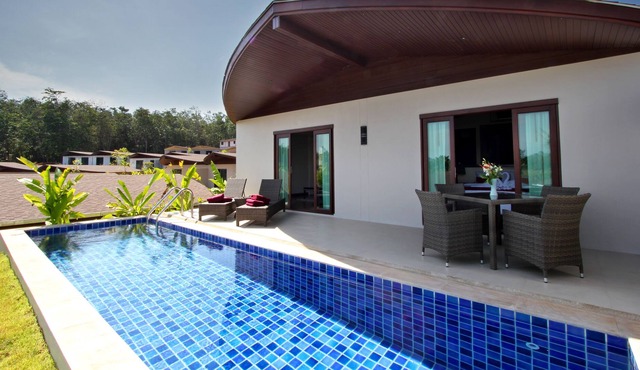 Coconut Island 2 Bed Garden View Villa