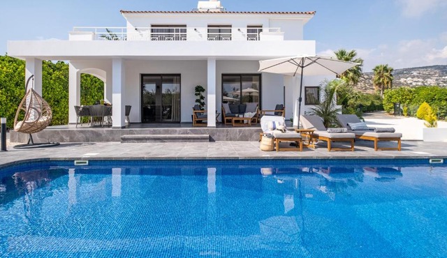 Cocoon Ocean Villa Luxury Escape