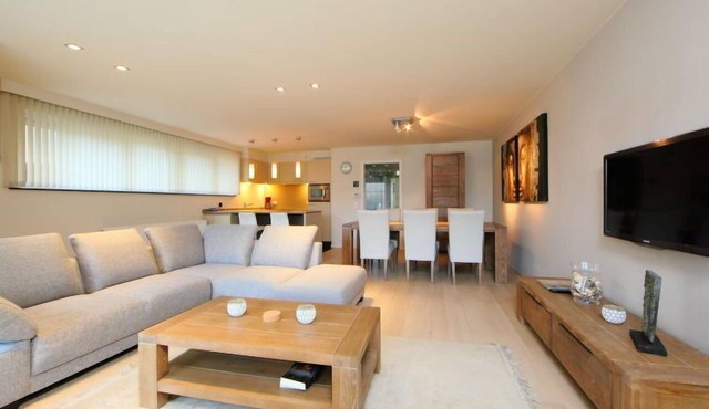 Cocoon with parking by Interhome