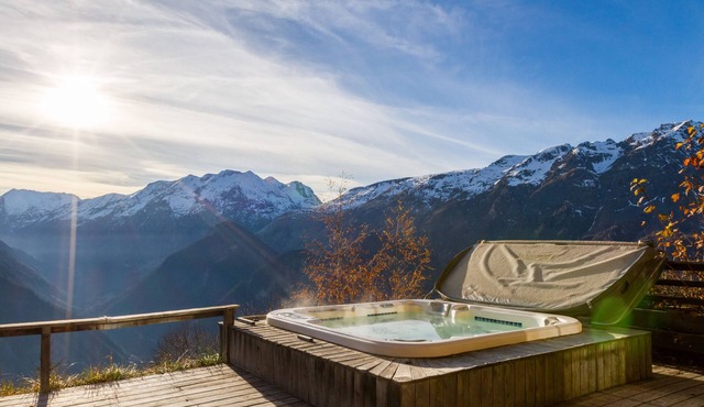Cocooning and upscale apartment - swimming pool sauna and spa- ideal family