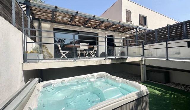 Cocooning villa with jacuzzi