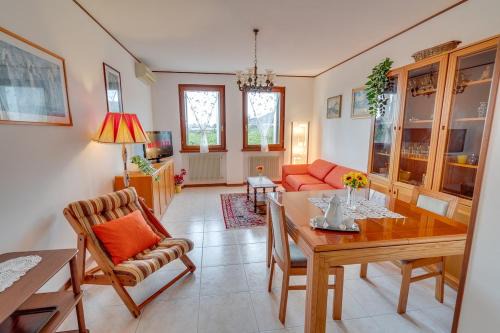 Collio View - Spacious and bright three-room apartment in Cormons