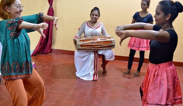 Colombo Private Traditional Sri Lankan Dance Class in Panadura