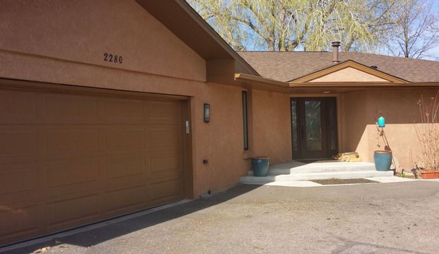 Colorado Springs Mesa Retreat