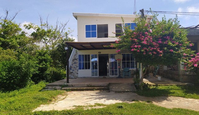 Comfortable and safe apartment 3 minutes walk to the beaches