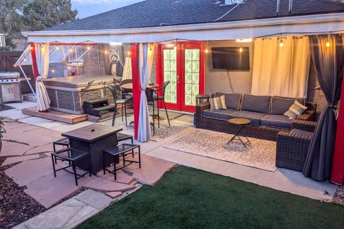 Comfort Amenities Location Hot tub walkable Denver