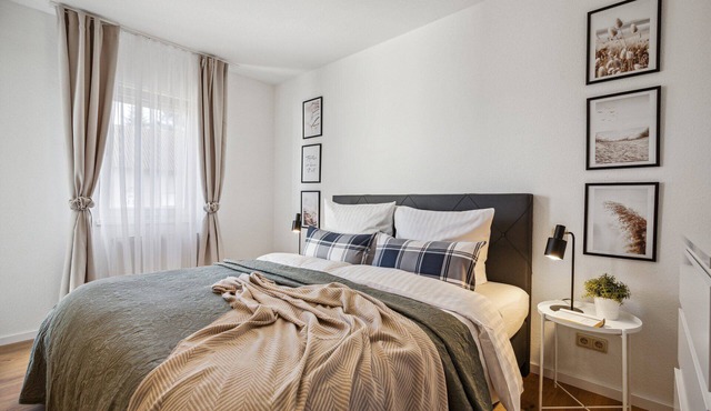 Comfort Apartment-up to 4 pers-Neunkirchen City-Parking lot-Garage-WiFi-Bathroom-Balcony