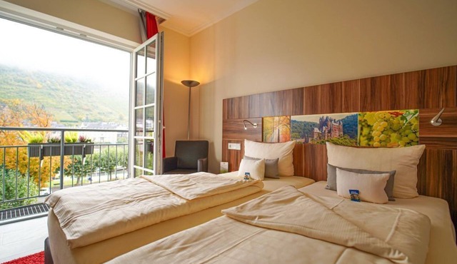 Comfort double room on the Moselle side - Hotel Cochemer Jung