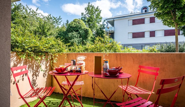 COMFORT GUARANTEED - BIKES/PARKING/PETIT DEJ/NETFLIX - 28 m2 - EXCEPTIONAL SERVICES