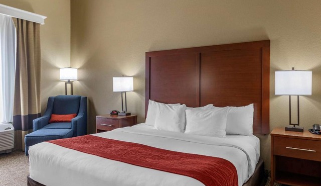 Comfort Inn & Suites Augusta