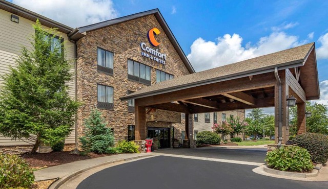 Comfort Inn & Suites Blue Ridge