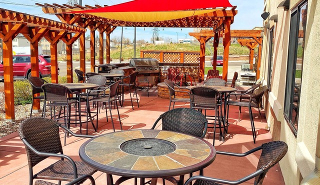 Comfort Inn & Suites