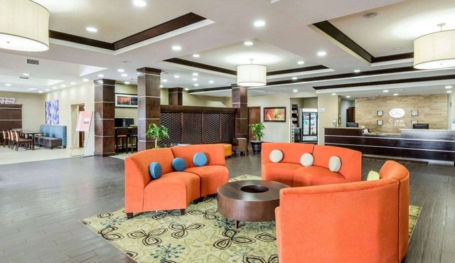 Comfort Suites Cotulla near I-35