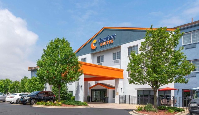 Comfort Suites Elgin Northwest