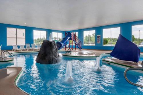 Comfort Suites Escanaba West