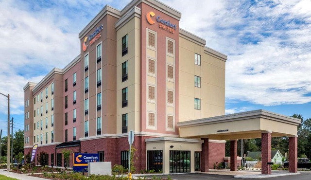 Comfort Suites Gainesville Near University