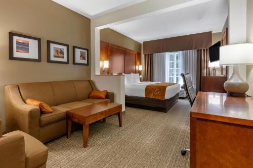 Comfort Suites Marquette