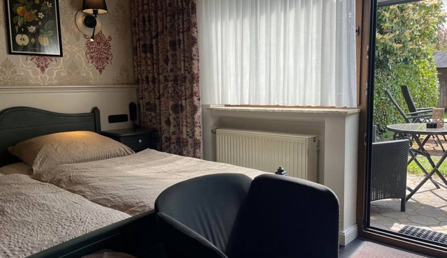Comfort terrace room, shower/WC first floor - Pension Zum Golfstübchen