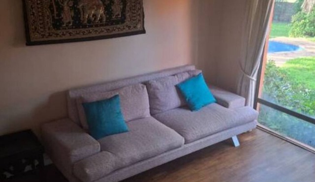 Comfortable 1 bed apartment close to the beach.
