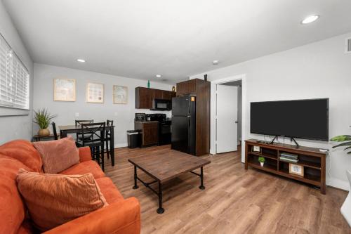Comfortable 1BR Apartment Near NRG Stadium
