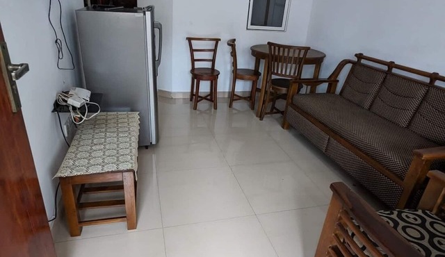 Comfortable 2-Bedroom Apartment with Full Kitchen & Living Space