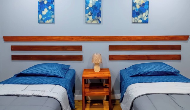 Comfortable 2-bedroom retreat nestled in the vibrant West End- Apt#4