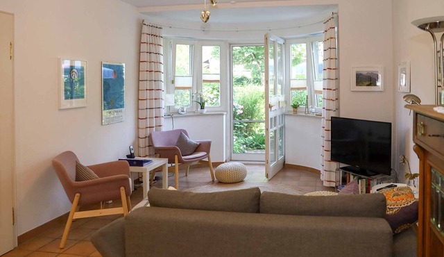 Comfortable 2-room apartment 45 sqm with terrace and mountain view