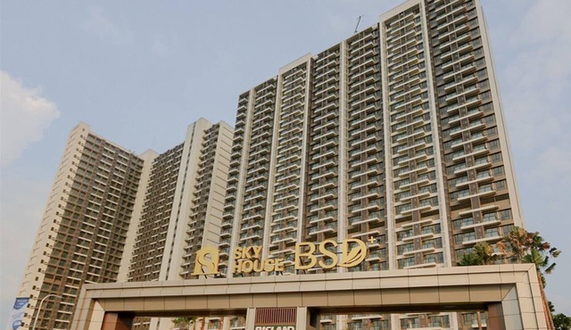 Comfortable 2Br Apartment With Good Design At Sky House Bsd