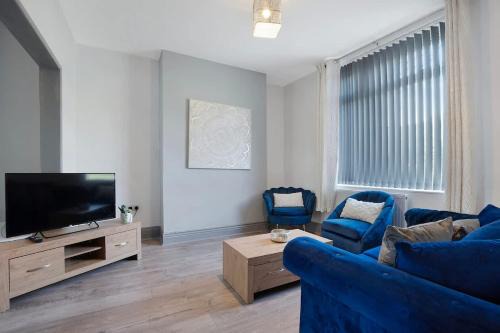 Comfortable 2BR Home 10 Min to Durham Cathedral