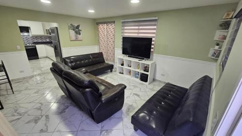 Comfortable 3-bedroom full house for family or friends
