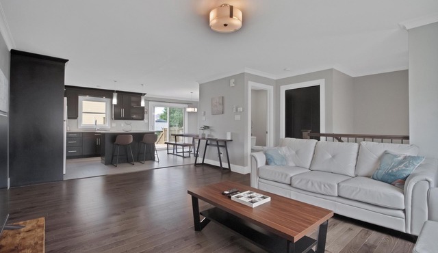 Comfortable 3BR Getaway