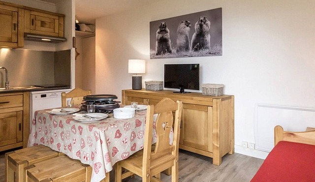 Comfortable 6 pax Apartment · Ski-in/Ski-out · Balcony