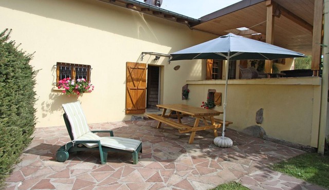 Comfortable apartment with billiard and Wifi