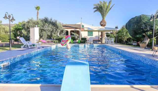 Comfortable and functional furnished vacation home in the south of Sicily.