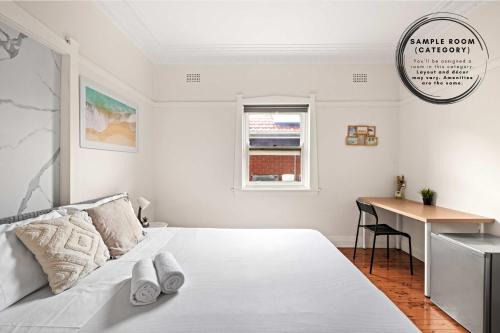 Comfortable & Affordable Stay in Padstow - Queen Room Retreat - Shared Bathroom