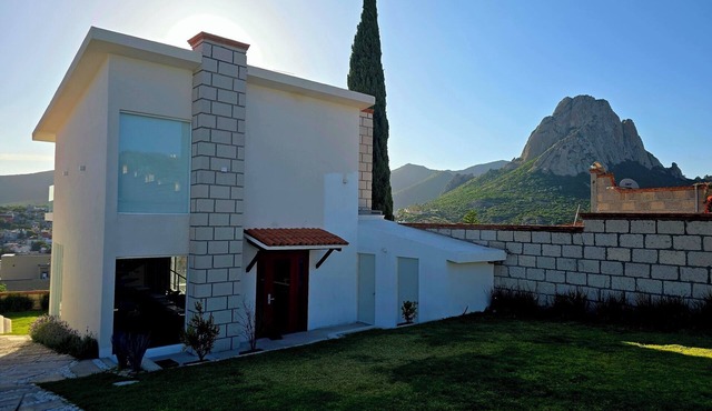Comfortable, amplia y moderna casa para 6 personas con vista a Pena de Bernal