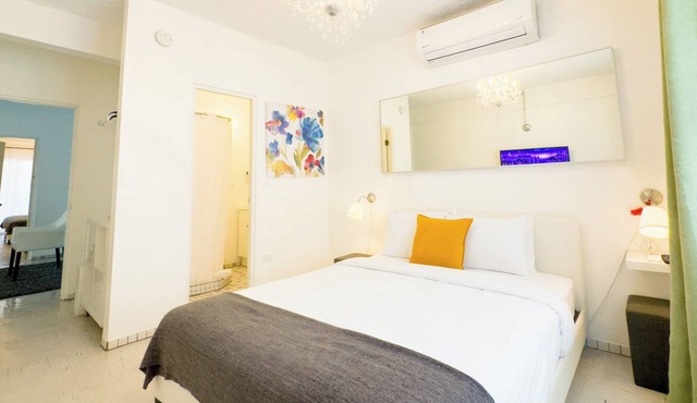 Comfortable and Elegant Aibonito Hotel/FREE PARKING & WIFI/GOOD AREA - 208