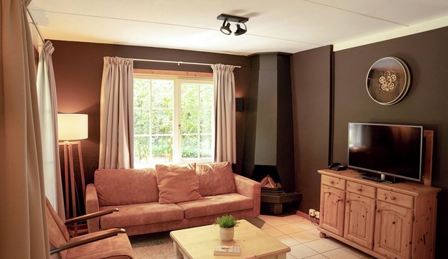 Comfortable and fully equipped apartment located by forest