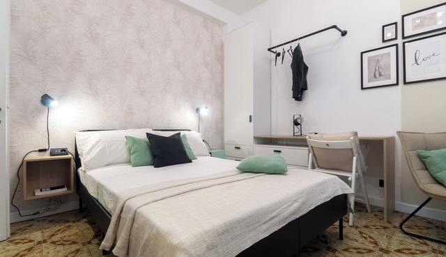 Comfortable and functional studio apartment above the Turro subway