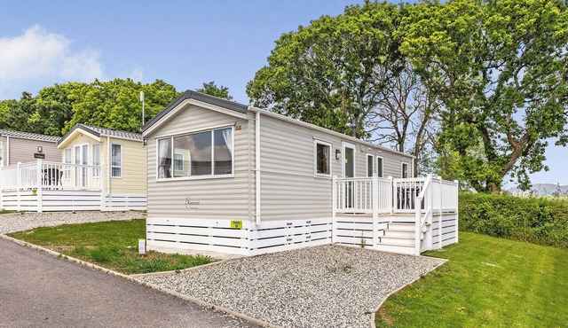 Comfortable and spacious caravan with one double and one twin.