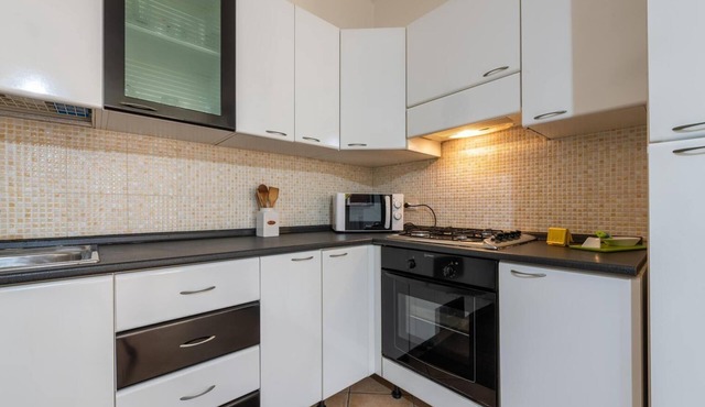 Comfortable and elegant villa 200m from the sea